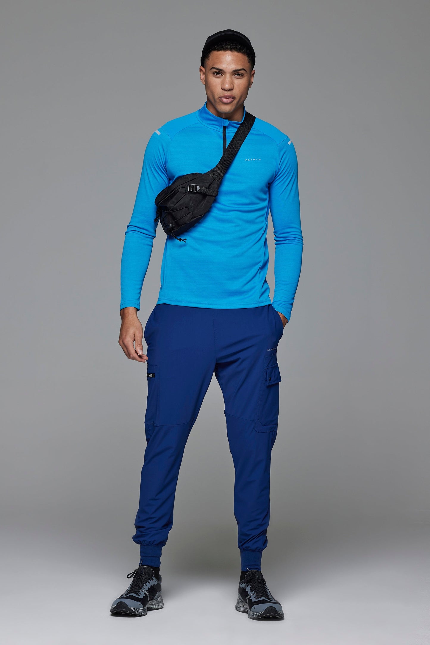 Altryn Pike Tech 1/4 Zip Top 'Azure Blue'