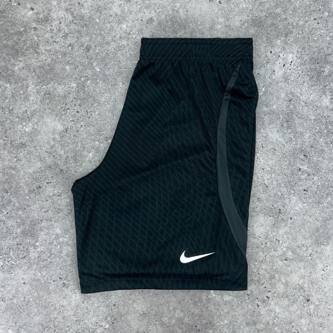 Nike strike 23 shorts 'black'