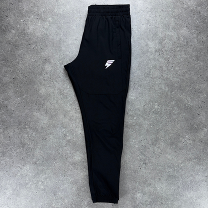 Elude track tracksuit beanie set 'black'