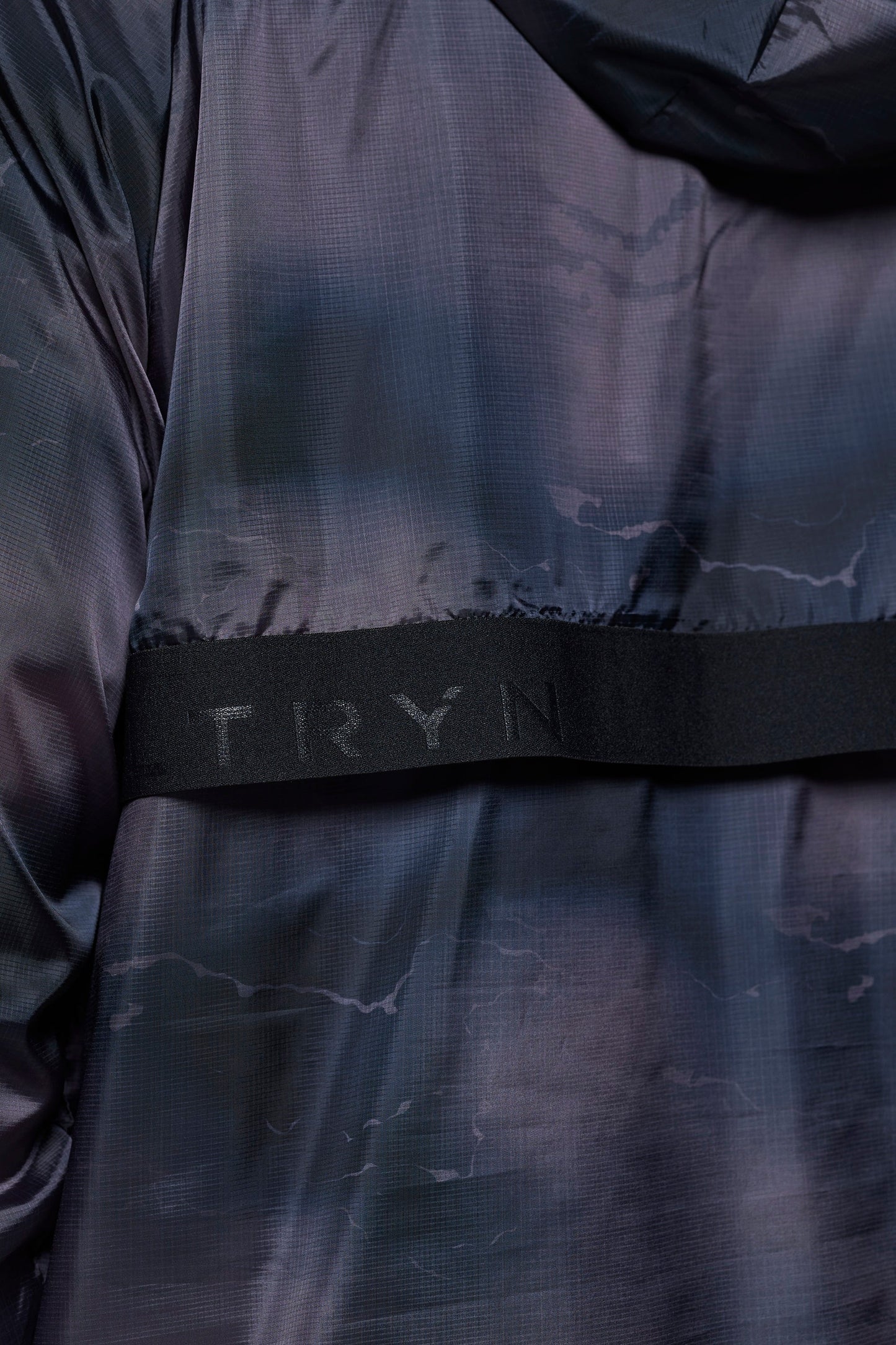 Altryn Eden Lightweight Jacket 'Black Smoke'