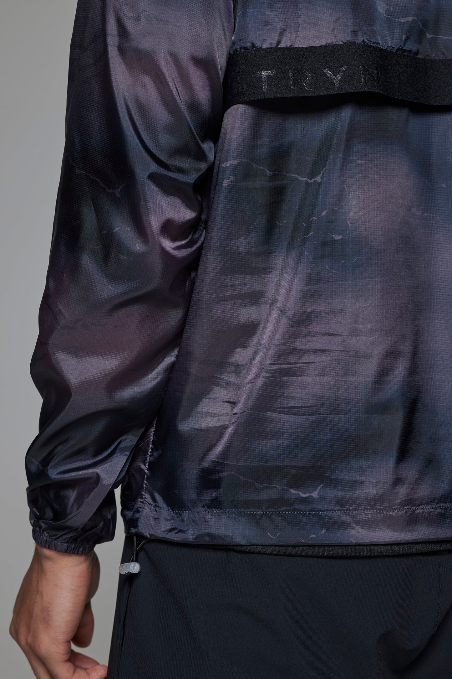 Altryn Eden Lightweight Jacket 'Black Smoke'