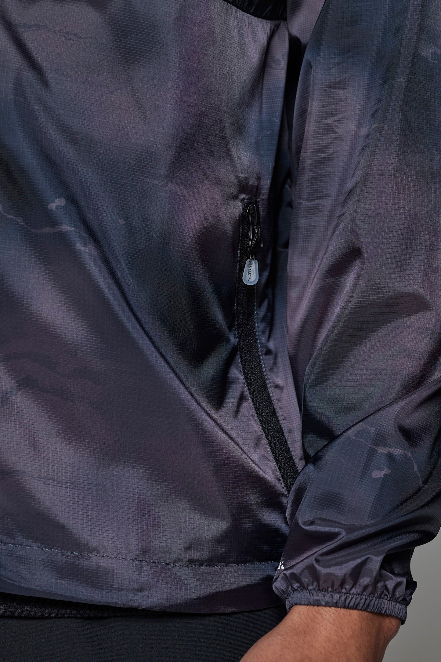 Altryn Eden Lightweight Jacket 'Black Smoke'