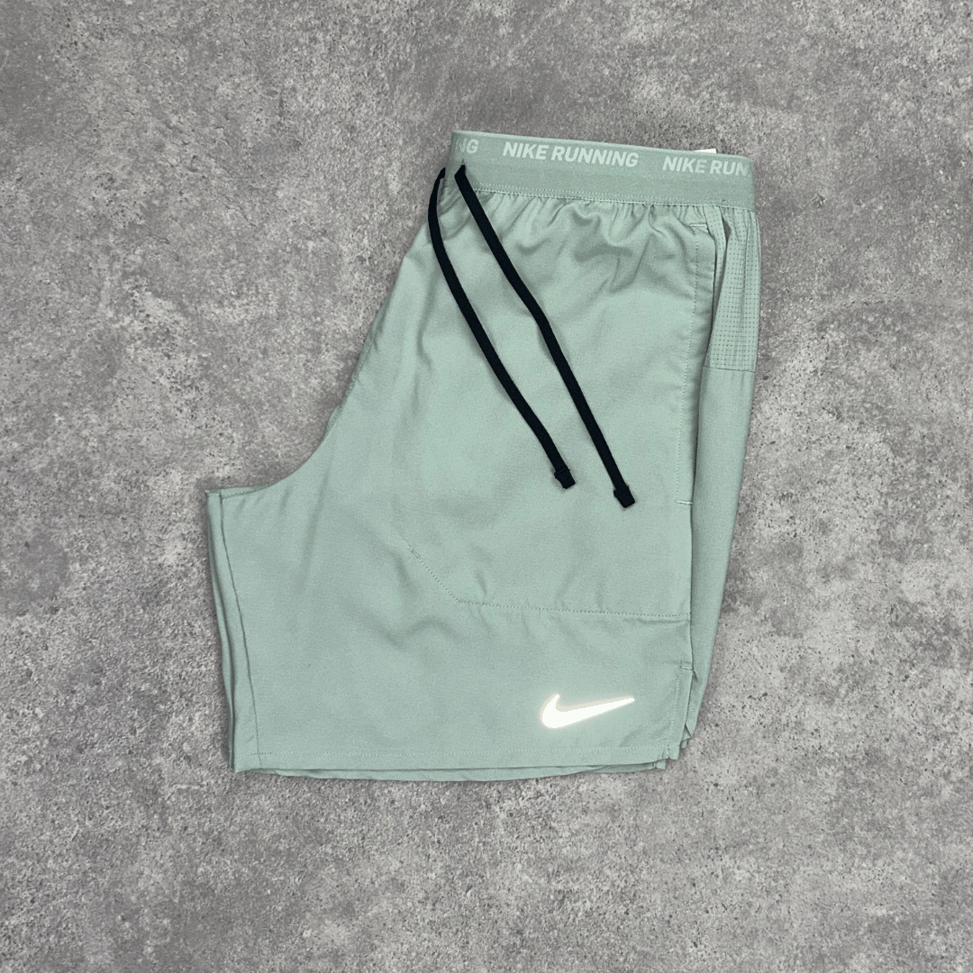 Nike UV miler 'jade horizon' set
