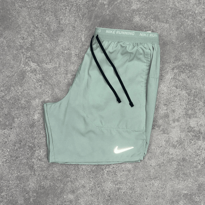 Nike UV miler 'jade horizon' set