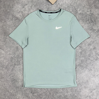 Nike UV miler 'jade horizon' set