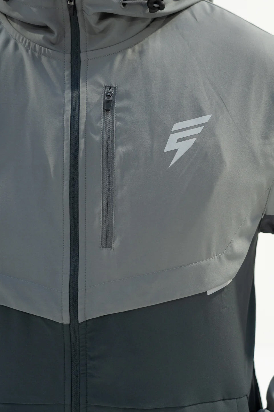 Elude track jacket 'coal/light grey'