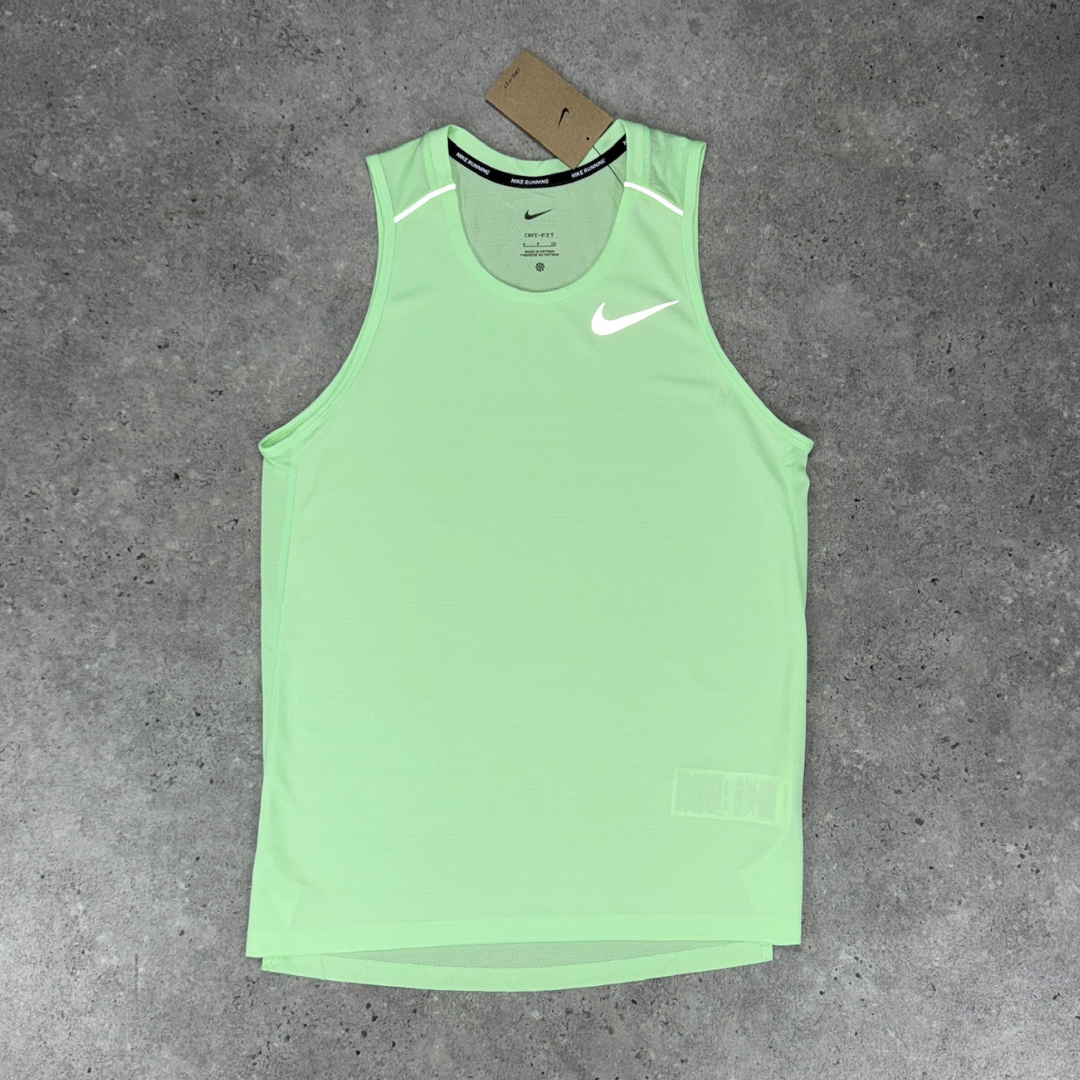 Nike dri-fit miler vest 'vapour green'
