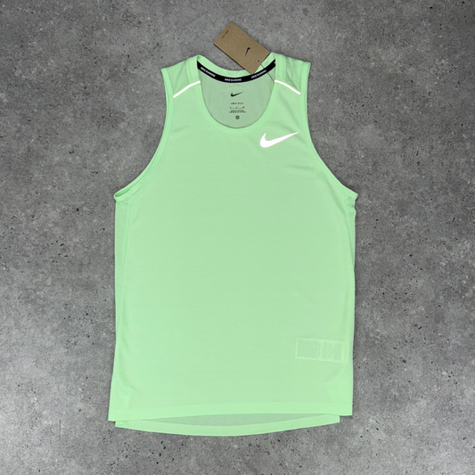 Nike dri-fit miler vest 'vapour green'